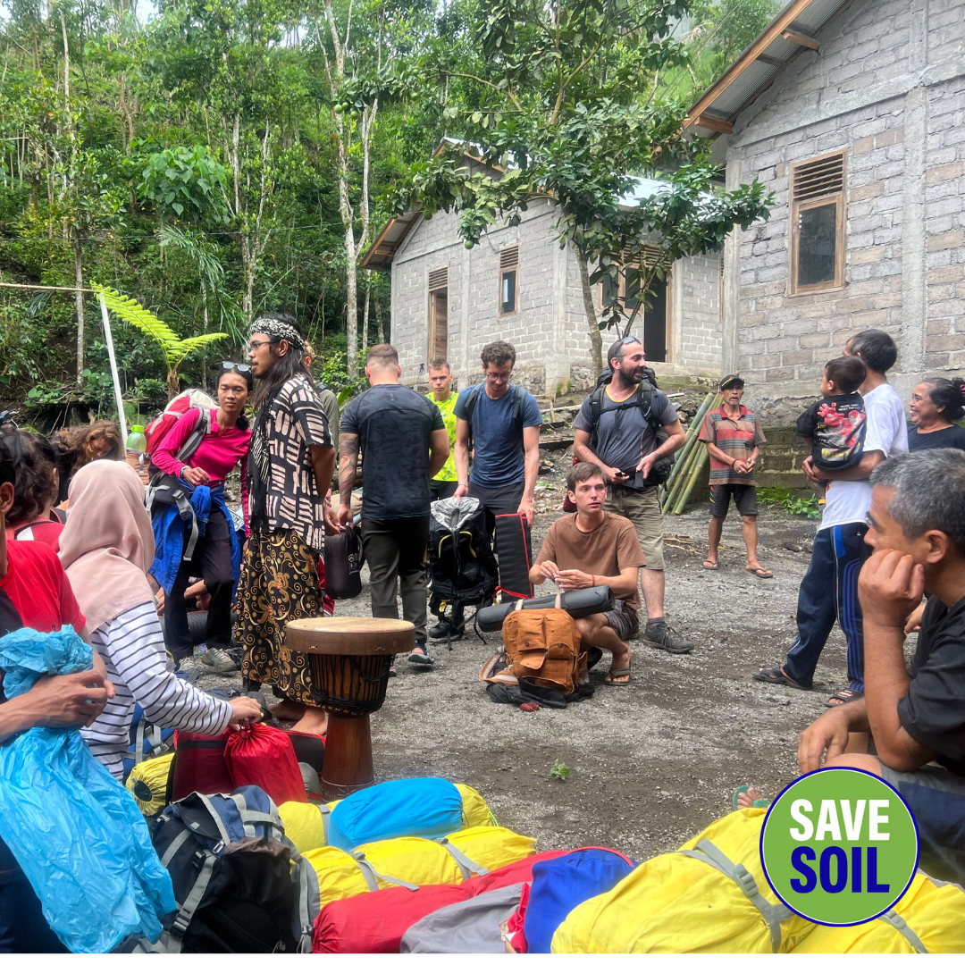 Volunteers Climb Active Volcano Mt. Agung, Bali To Plant Trees And Save Soil